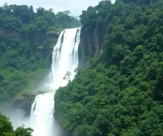 Melhores lugares para cachoeiras na Amazônia: destinos e experiências